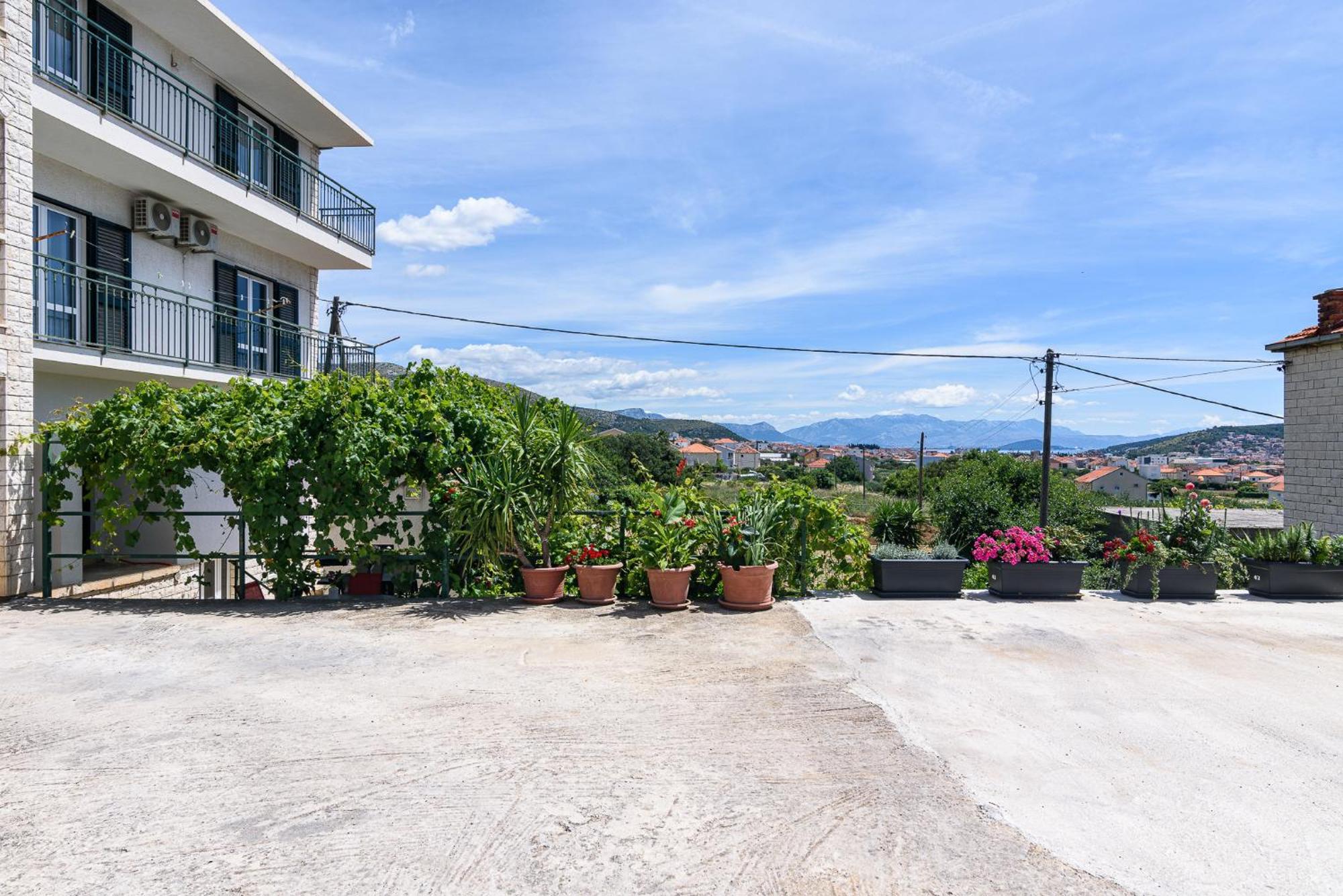 Apartments Eva Trogir Exterior photo